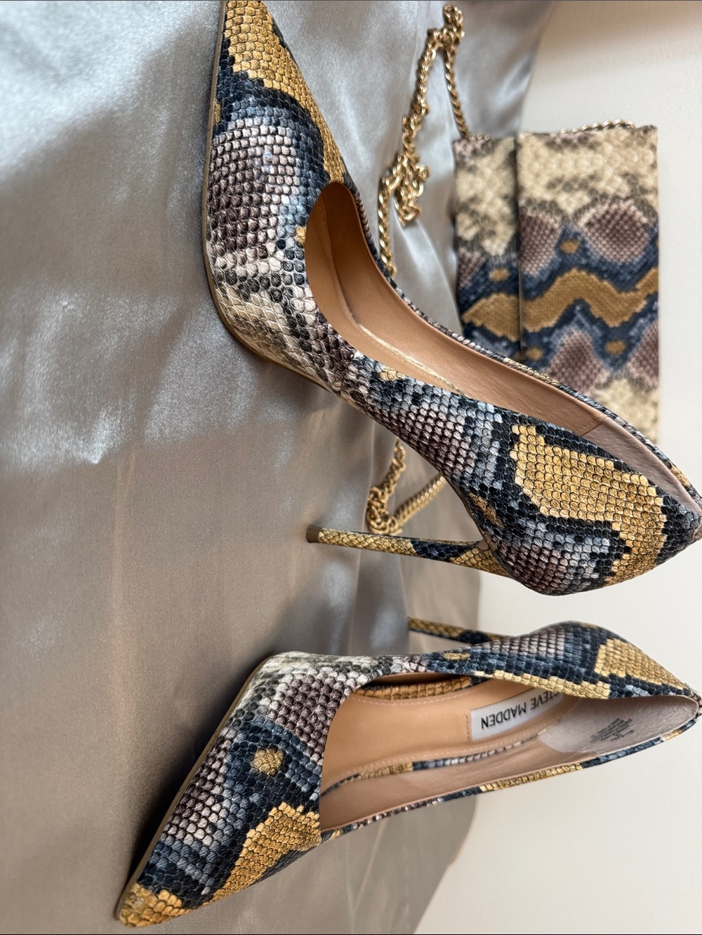 Steve Madden Multicolor Snake-Print Shoes & Chain Clutch in Blue, Gold, Cream - Picture 4 of 11